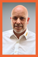 KNAPP Außendienstmitarbeiter Christoph Schmid – Experte für Holzbau- und Möbelverbinder